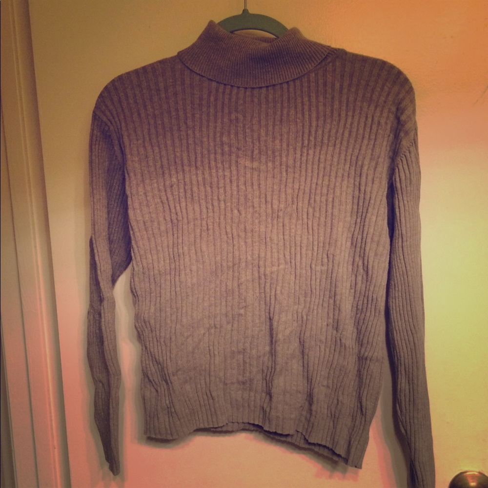 Gray turtleneck sweater